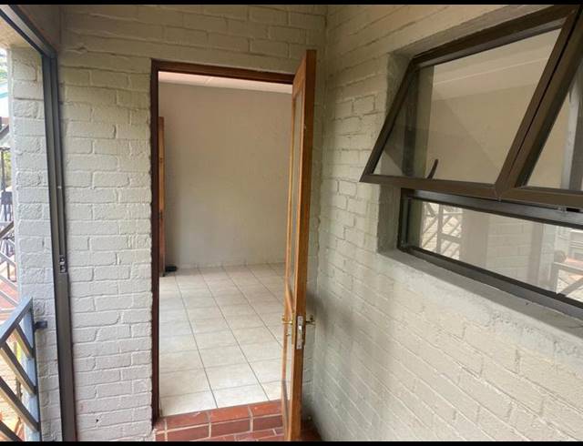 1 BEDROOM PROPERTY TO RENT IN AUCKLAND PARK